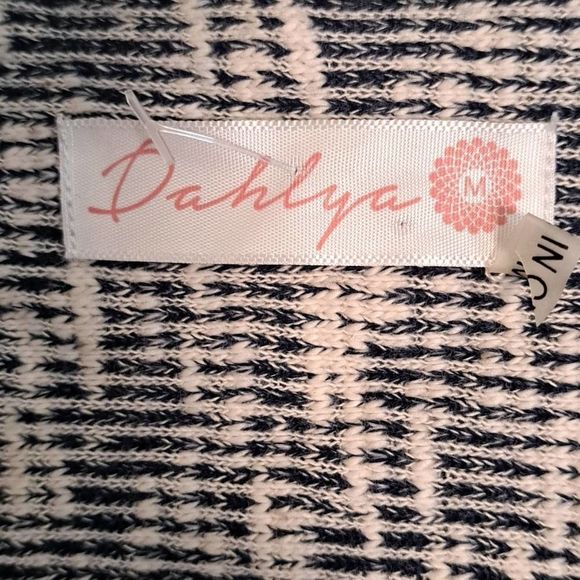 Dahlya Stitch Fix Poppa Open Tiered Cardigan Sweater Medium - Picture 4 of 6